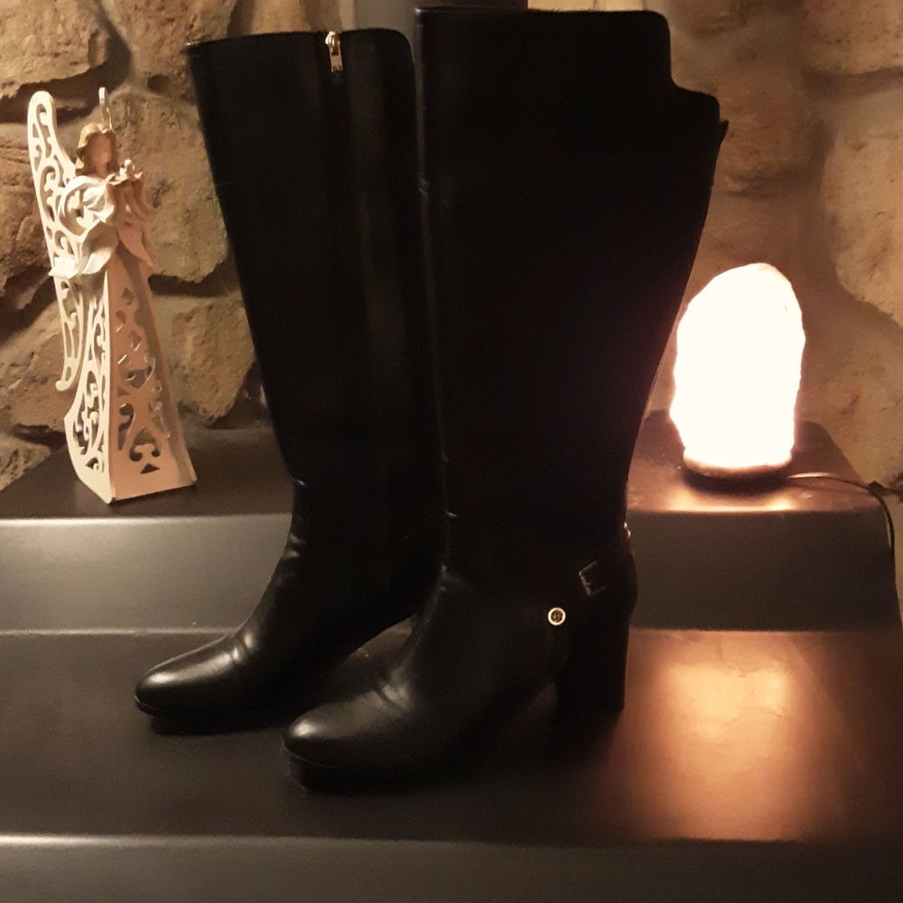 Liz Claiborne knee boots size 11 wide calf